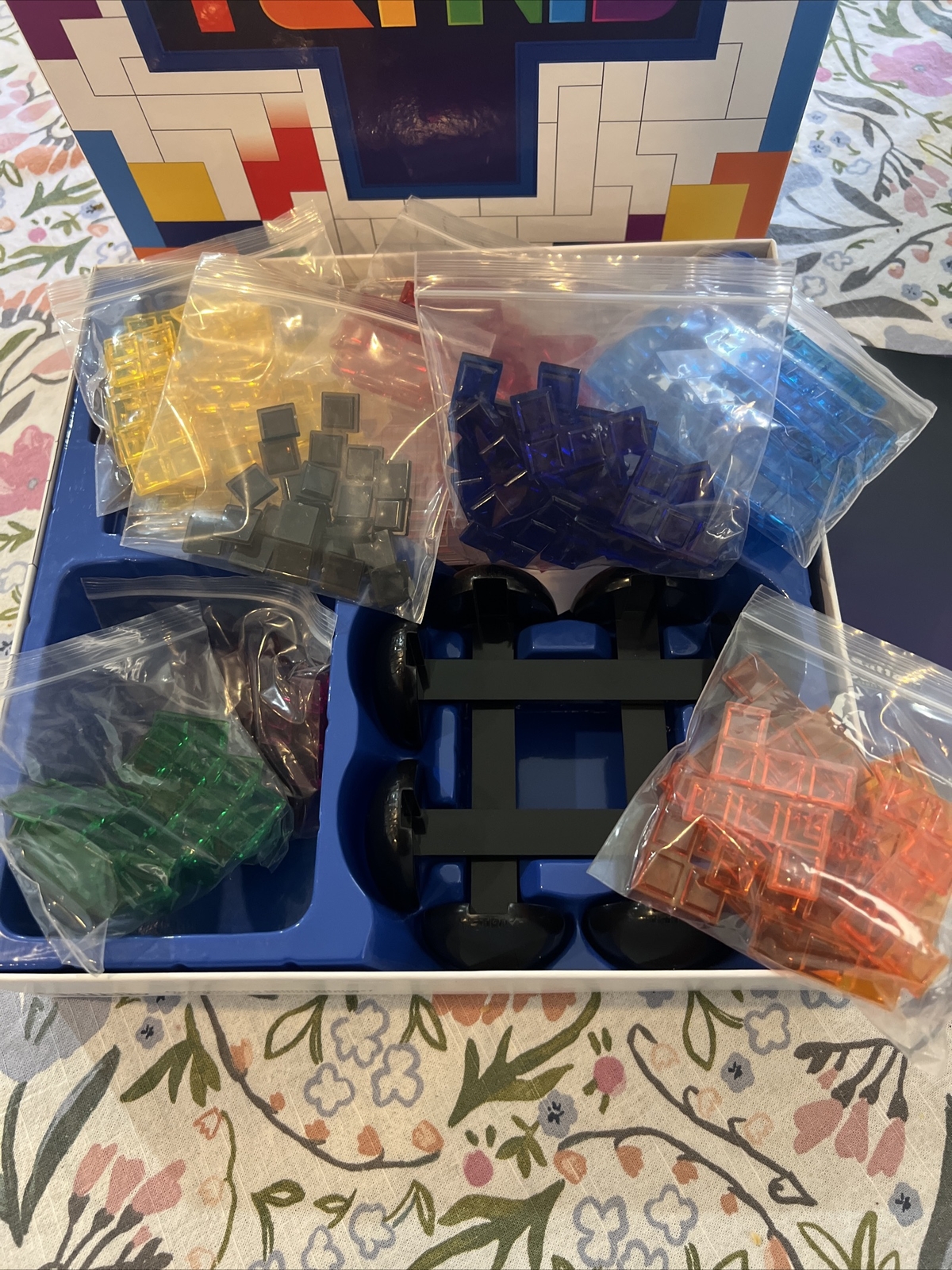 TETRIS Puzzle Matrix Tower Strategy Game 2-4 Players Ages 8+ Buffalo 2021