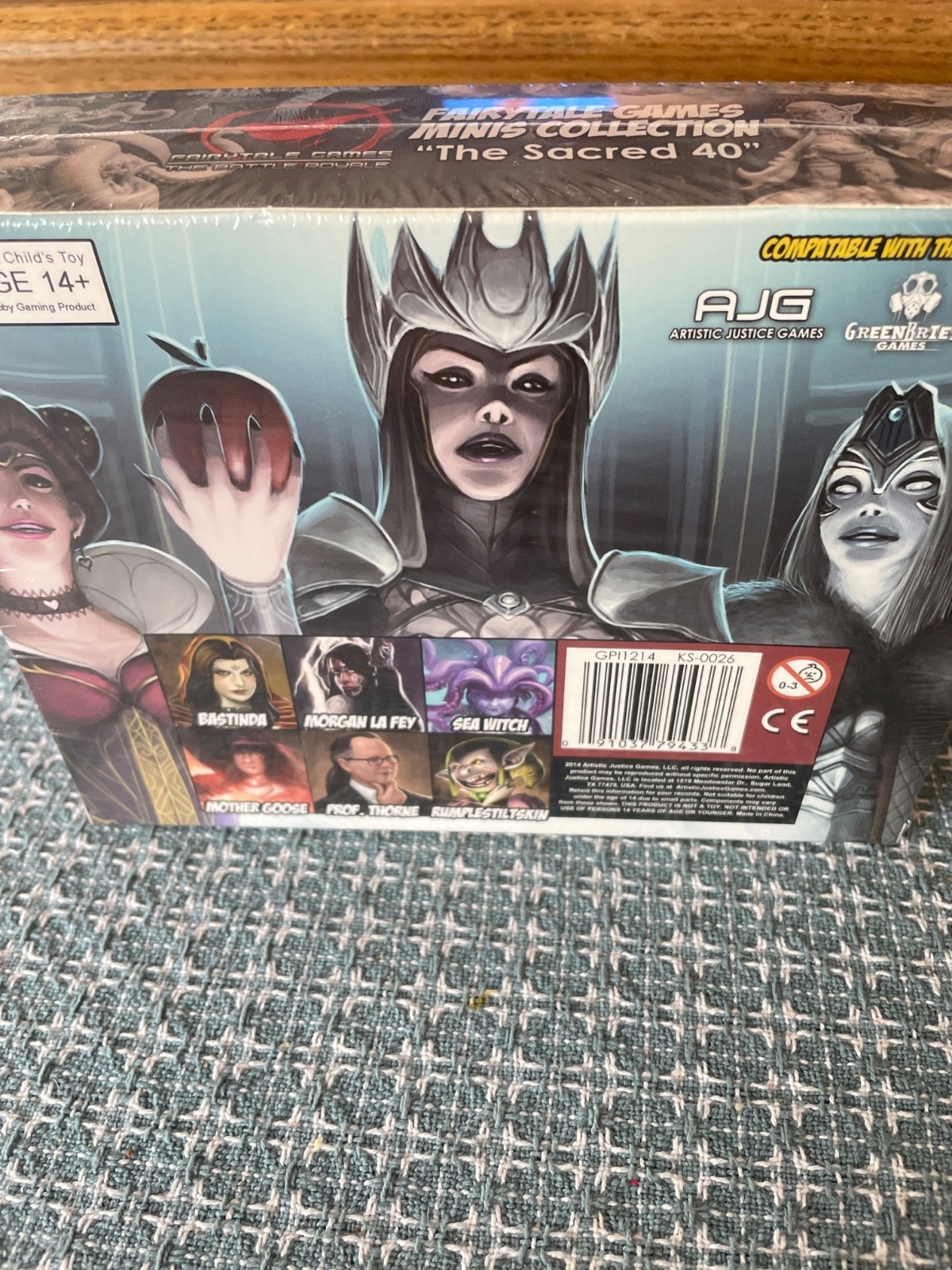 2014 AJG Boardgame Fairytale Games The Dark Ones Sacred 40 Miniature Set Sealed