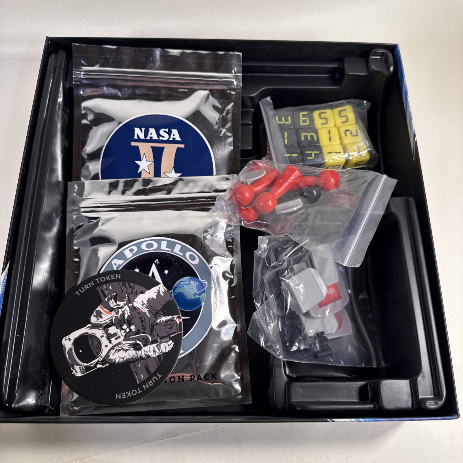 Apollo A Game Inspired By NASA Moon Missions – Buffalo Games