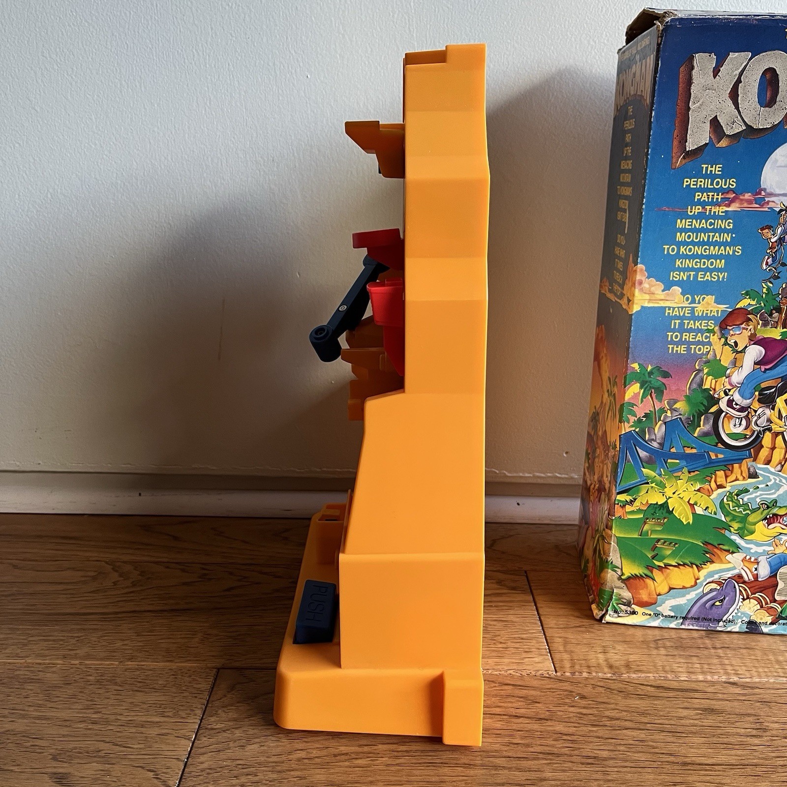 Vintage 1982 Tomy Kongman Game w Box Tested Battery Toy King Kong Marble Maze