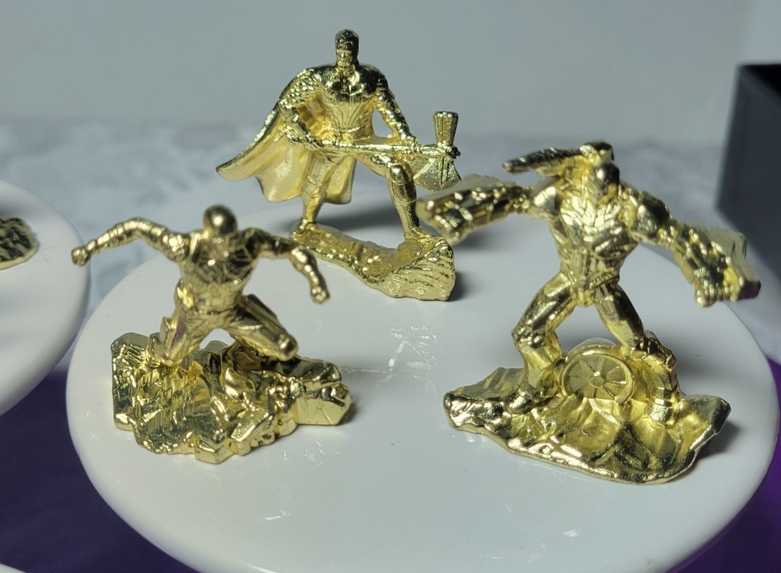 Monopoly MARVEL Avengers Special Edition Collection Golden Tokens