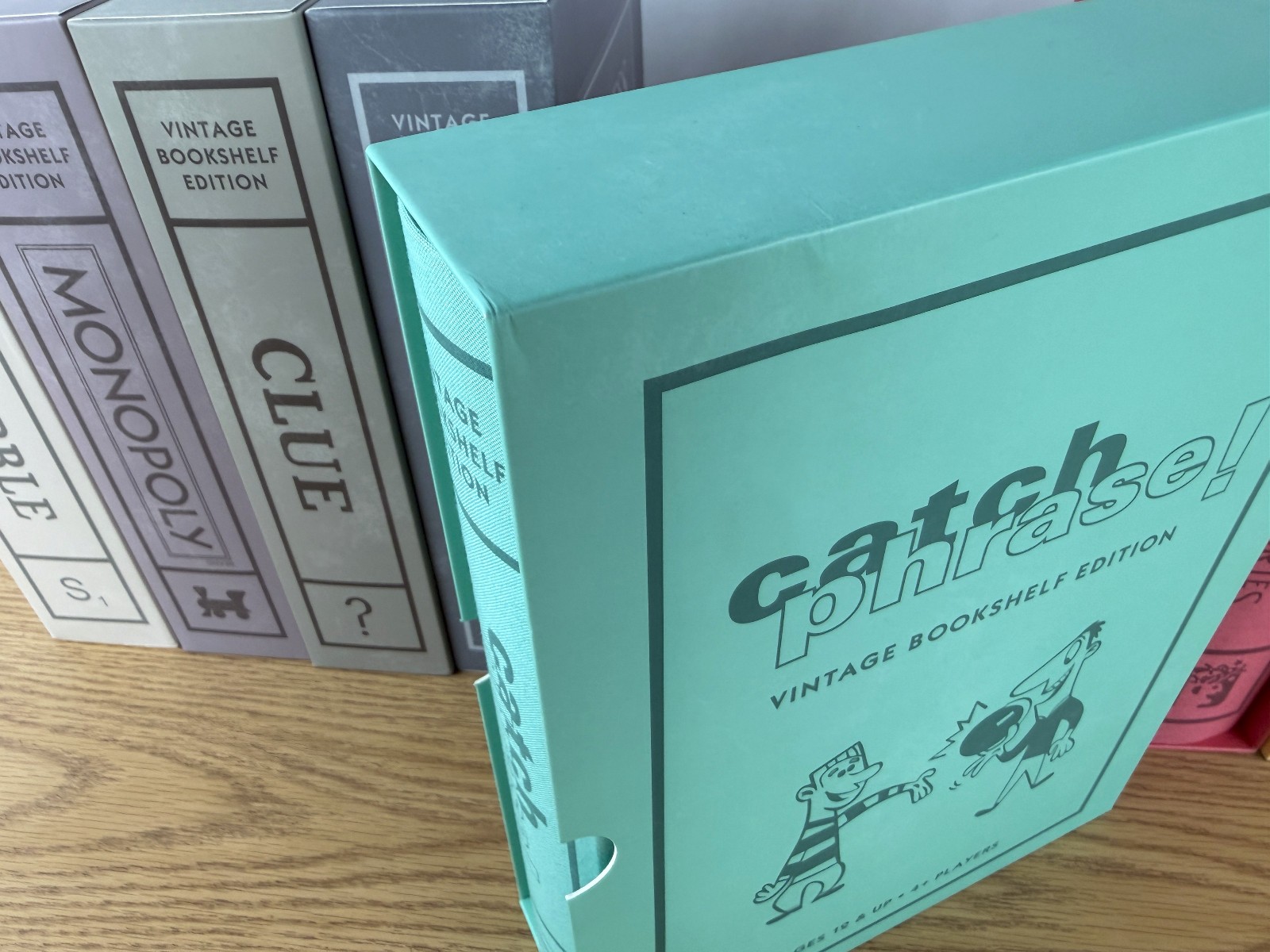 Collection of 8 Vintage Bookshelf Games Linen Book by WS Game Company Open Box