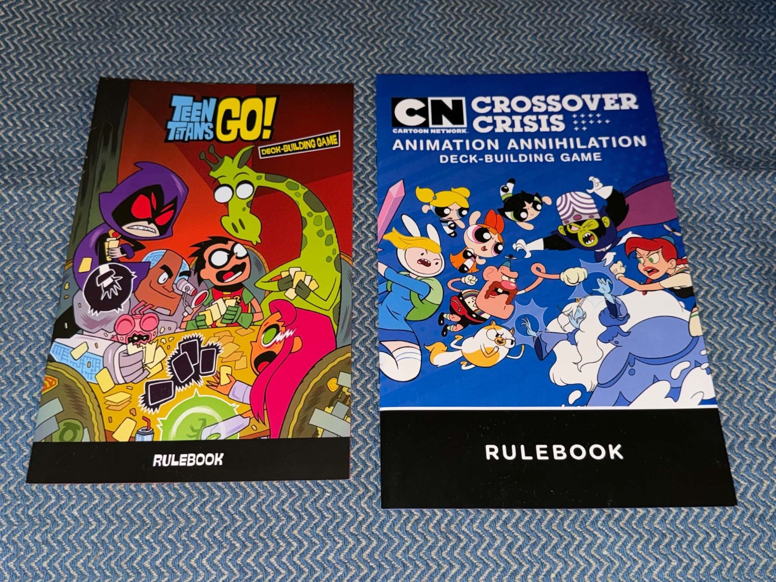 Cryptozoic CN Crossover Crisis Deck Building Game 1st Printing GREAT SHAPE!