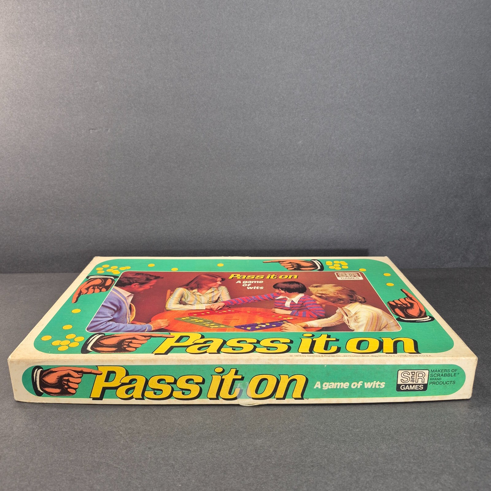 Vintage Selchow & Righter Pass It On Game A Game of Wits 1978