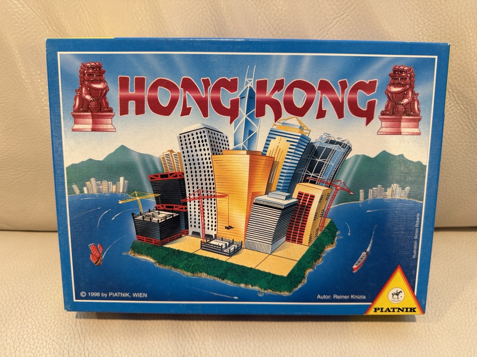 Platnik Boardgame Hong Kong Reiner Knizia (German Edition) With English Rules