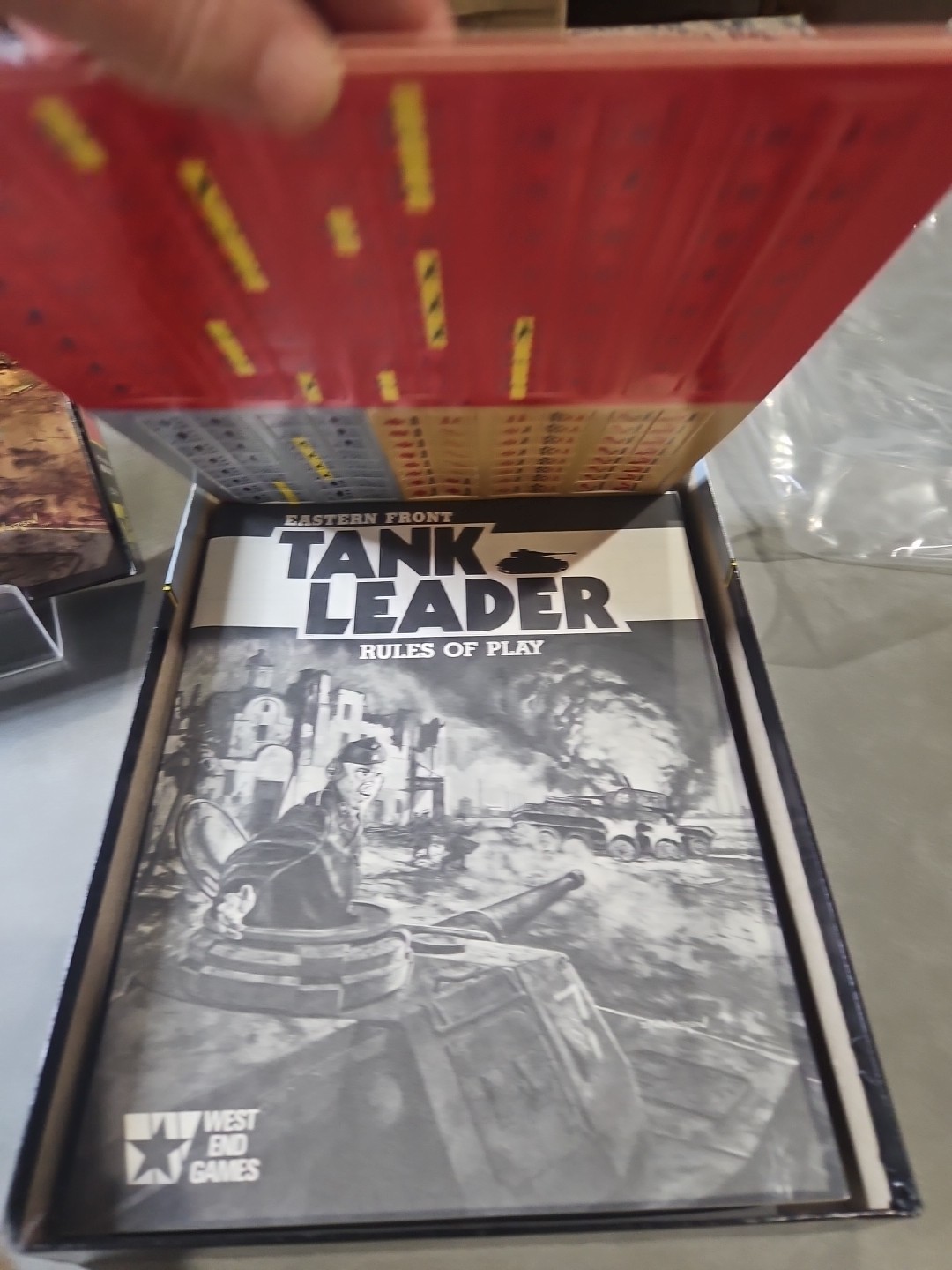 West End Games: Eastern Front – Tank Leader – WWII Armored Warfare (UNPUNCHED)