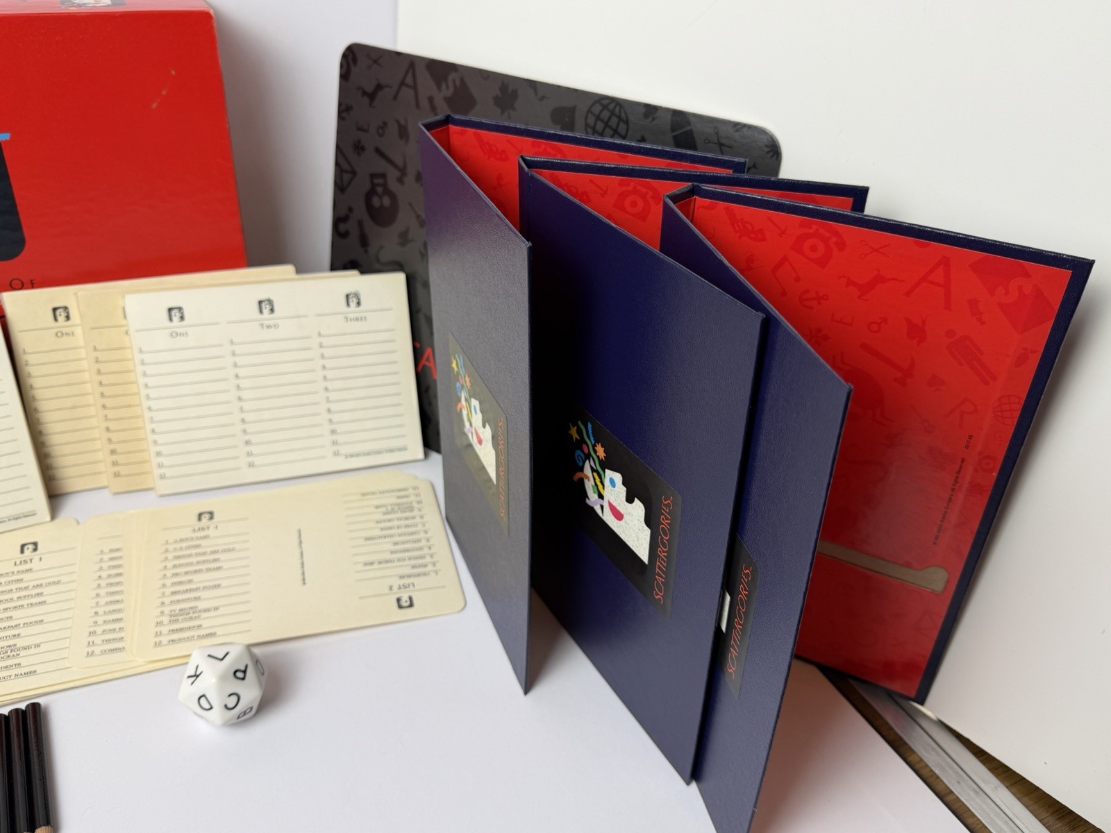 The Game Of Scattergories 1988 COMPLETE – Milton Bradley