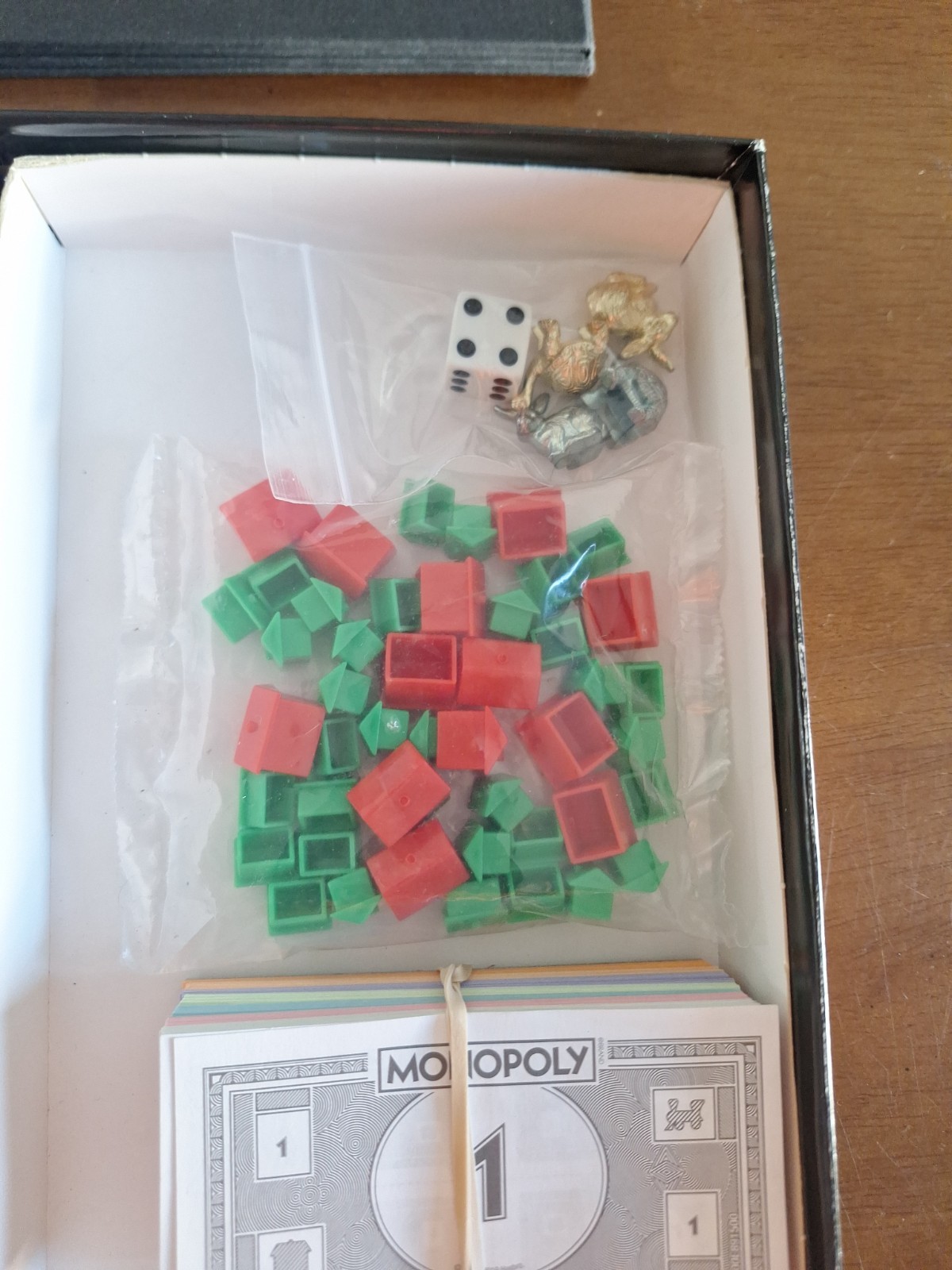 Hasbro E8915 Monopoly Longest Game Ever Edition Complete Used Once