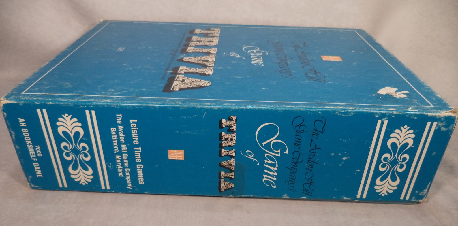 The Avalon Hill Game Company’s Game Of Trivia 1981 Vintage Bookshelf Board Game