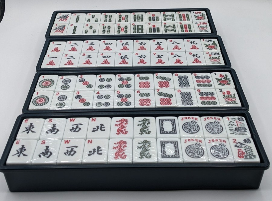 Mahjong Tile Set with Storage Boxes 166pc Oversized Tiles Board Game NOB