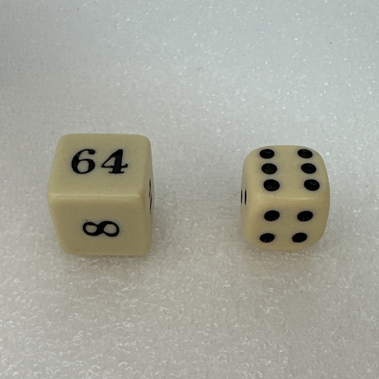 Vintage Backgammon Dice 1 Doubling Cube & 1 White Rounded Edge Replacement Die