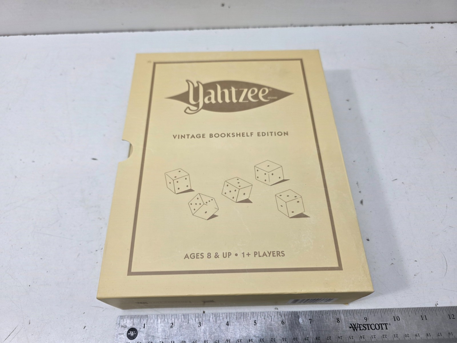 YAHTZEE Vintage Bookshelf Edition Company Deluxe Dice Game