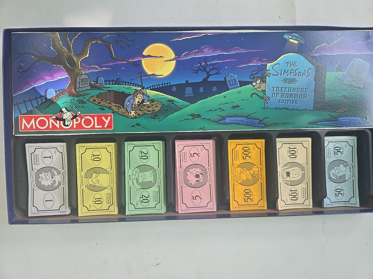 The Simpsons Treehouse of Horror Monopoly Board Game Collector’s Edition 2005 VG