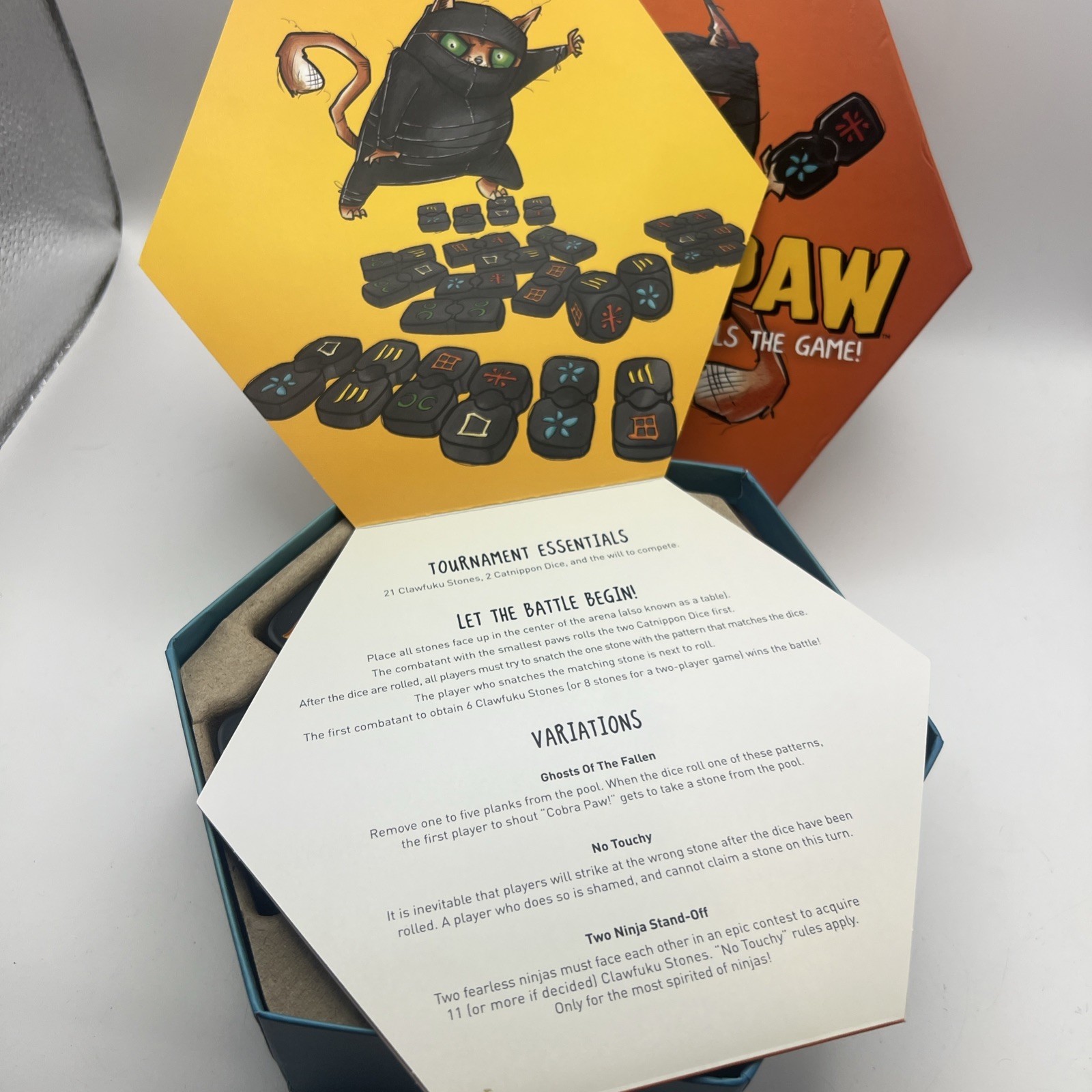 Cobra Paw Game by Bananagrams Complete