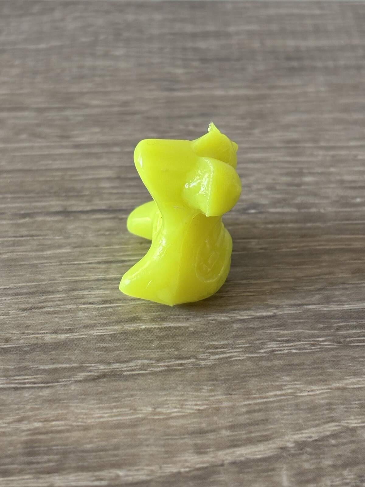 Gogo’s Crazy Bones Classic #16 The Fly in Yellow Color Preowned