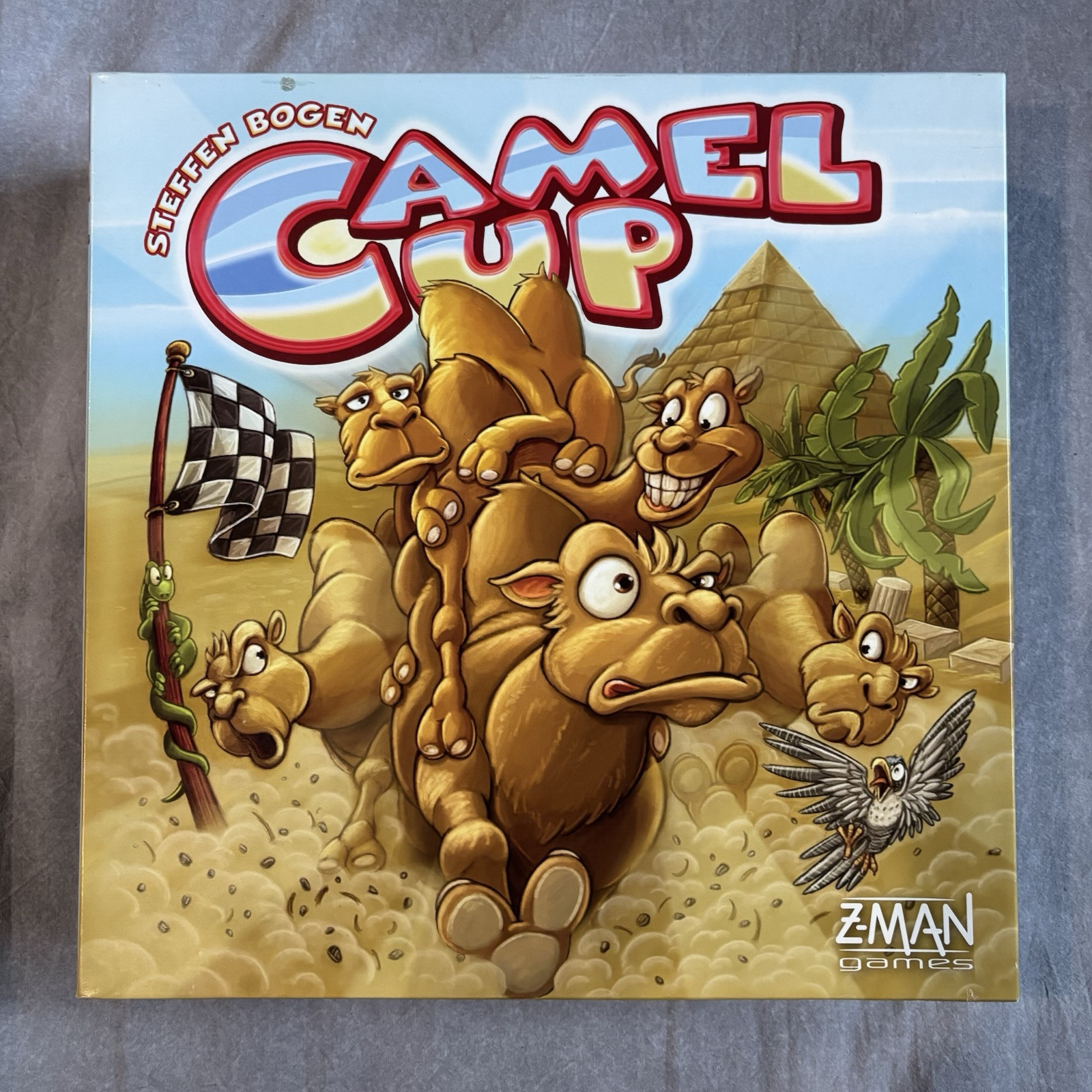 Camel Up / Cup Board Game – 100% Complete – Z-Man Games – Stephen Bogen Clean