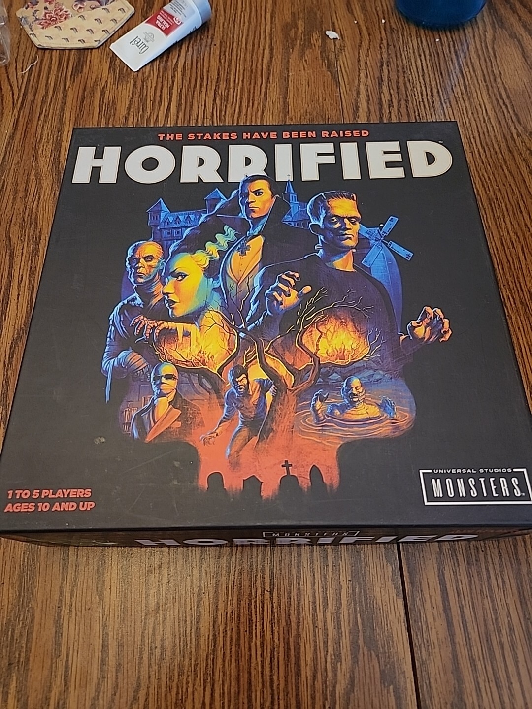 Used/CIB – Horrified Universal Monsters Strategy Board Game
