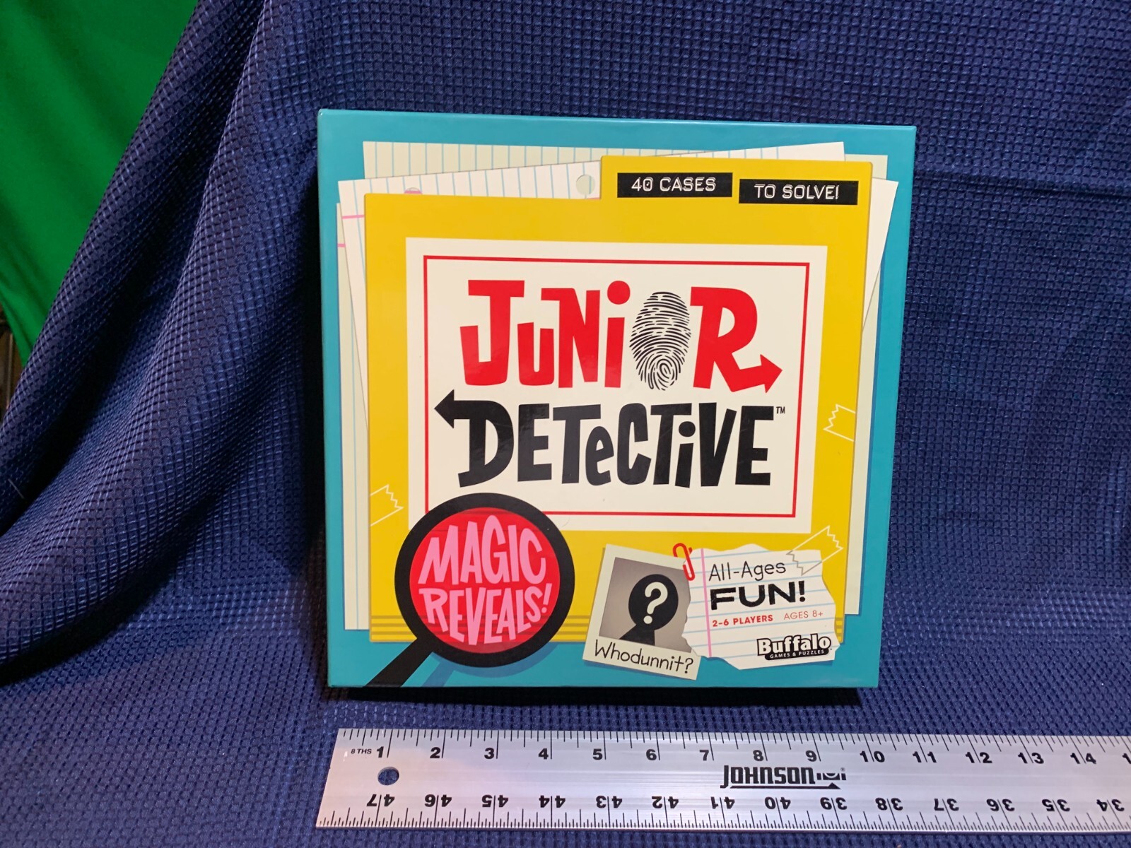 Junior Detective Board Game by Buffalo Games Complete Great Condition