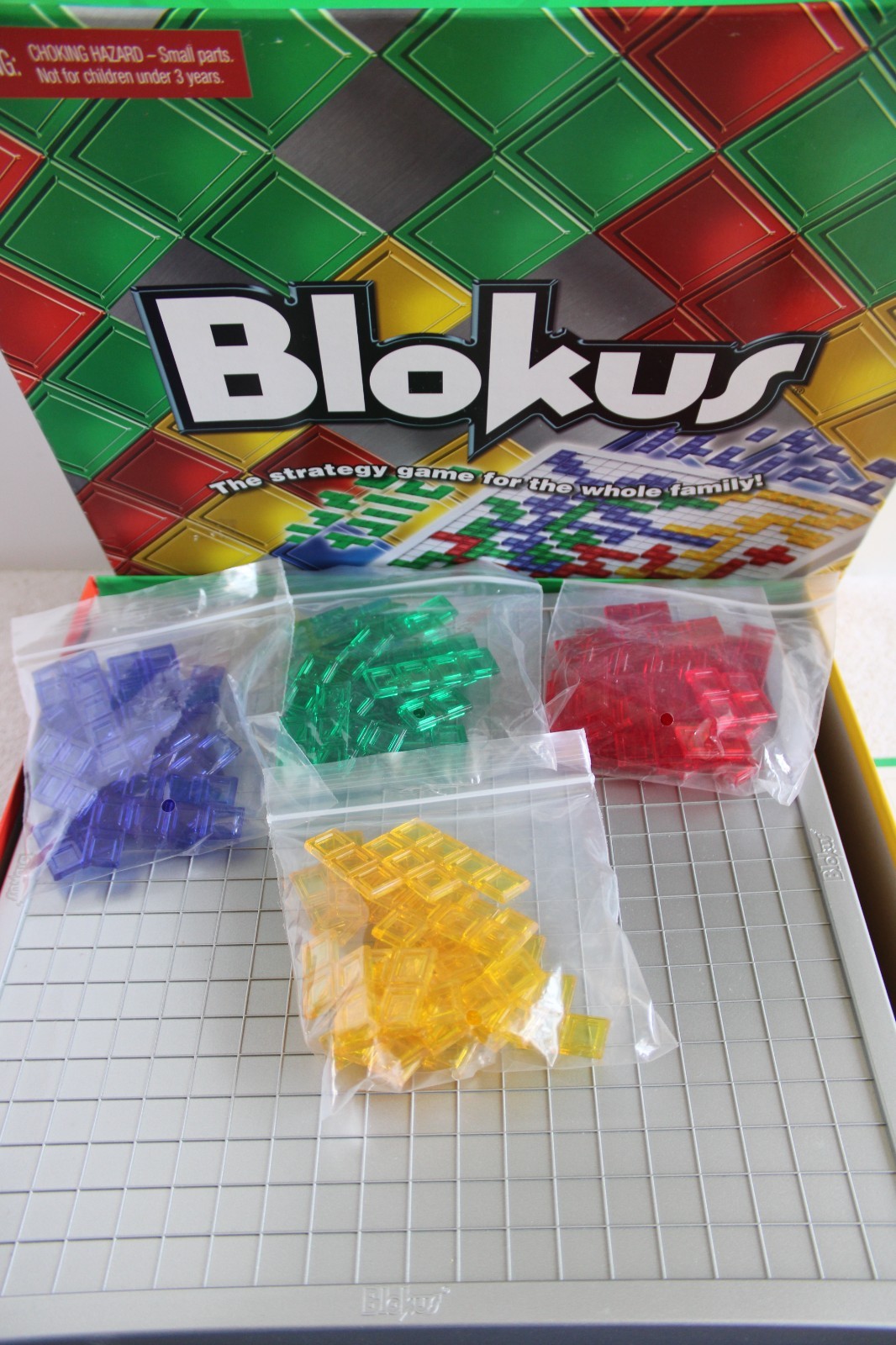Blokus Strategy Game for Whole Family Mattel R1983 Pre-owned 2009 Complete