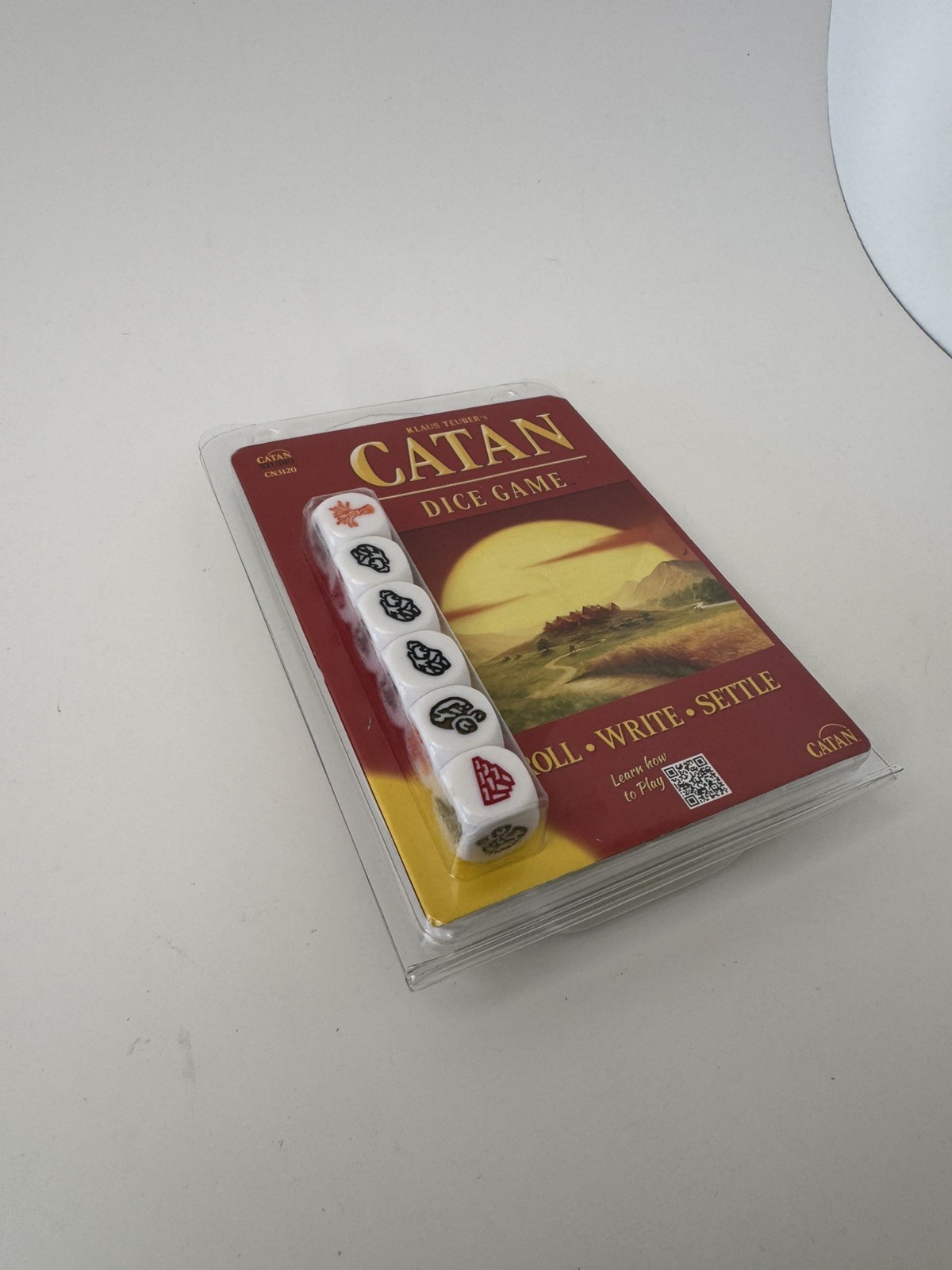 Catan Dice Game Clamshell Edition CN3120 Catan Studios Travel Family Game