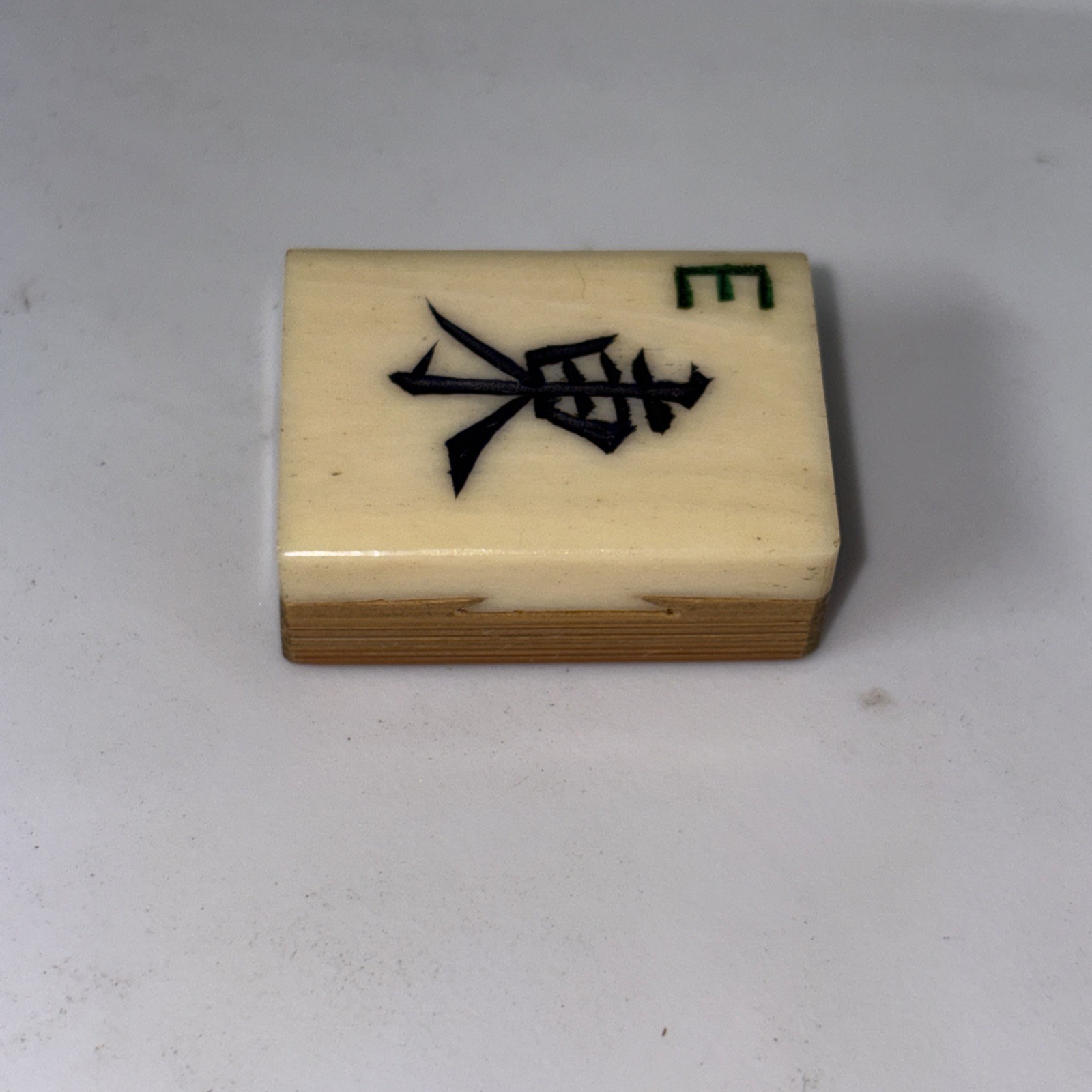 Vintage MAHJONG BAMBOO BONE TILES EAST “E” WINDS MAHJONG 32x21x13mm