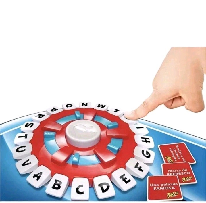 New BASTA Spanish Word Game Fast-Paced Family Board Game for fun NEW SEALED