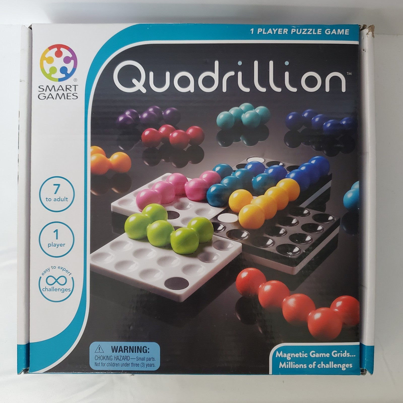 Smart Games Quadrillion Magnetic 1 Player Puzzle Logic Game Ages 7+ Box Damage