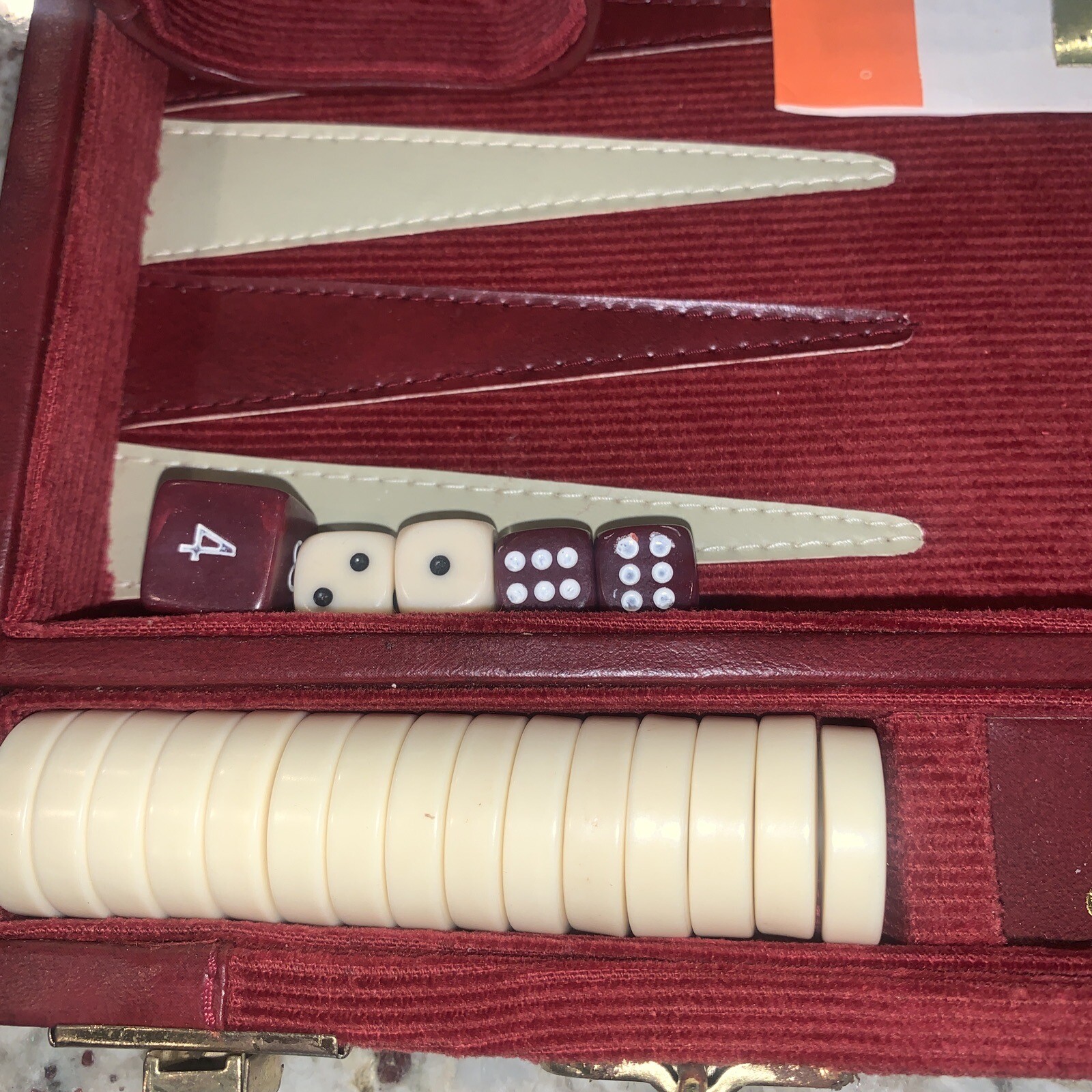 Cambor Backgammon Set. 4 Dice Cups Checkers Doubling Cube Maroon Size 11”x8” Vtg