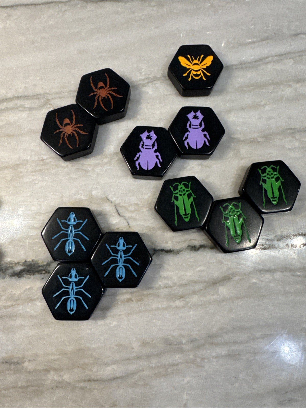 Hive Board Game by John Yianni Smart Zone Games Complete Bag Tiles Instructions