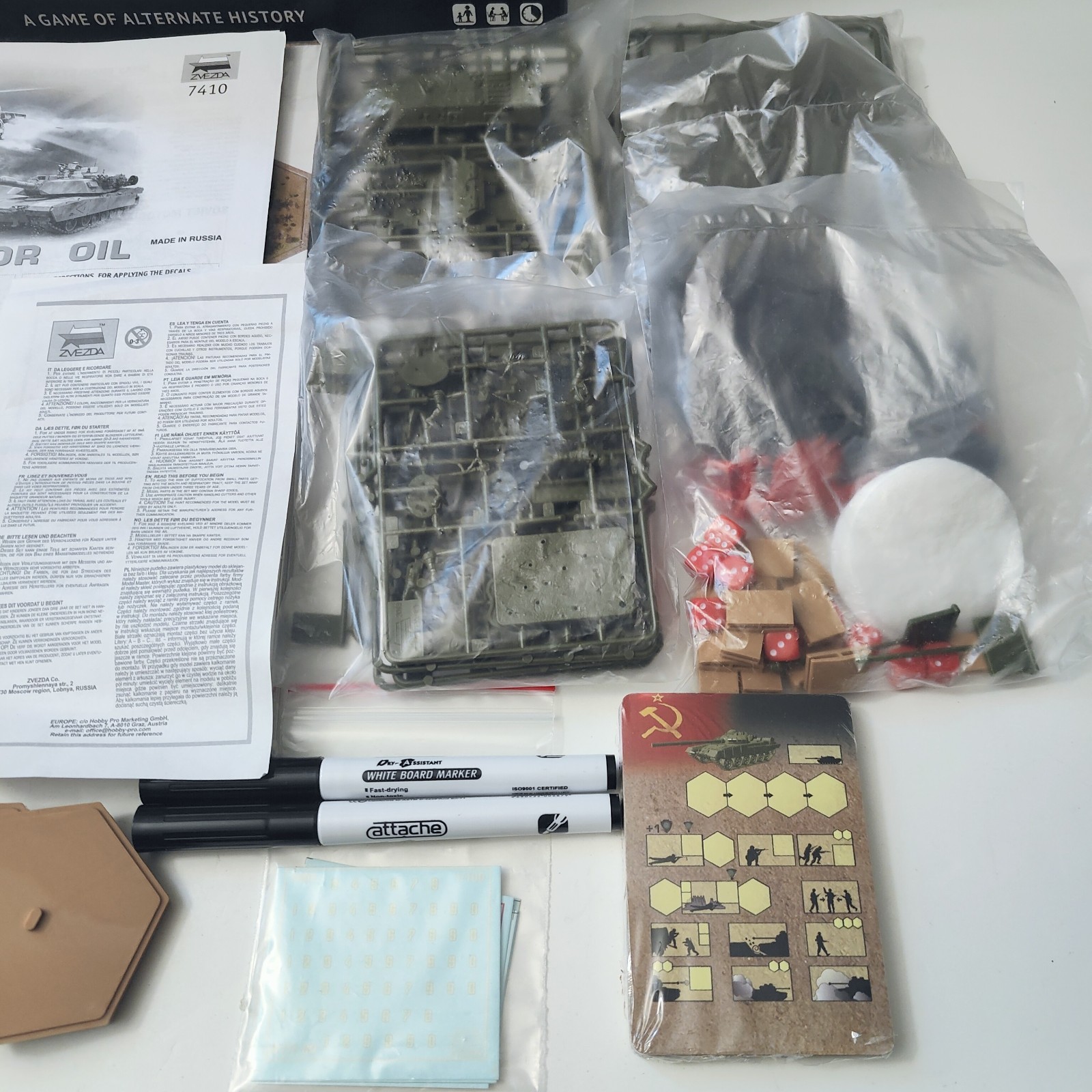 Hot War – 7410 Battle for Oil by Zvezda (2013) – New Open Box Sealed Units RARE