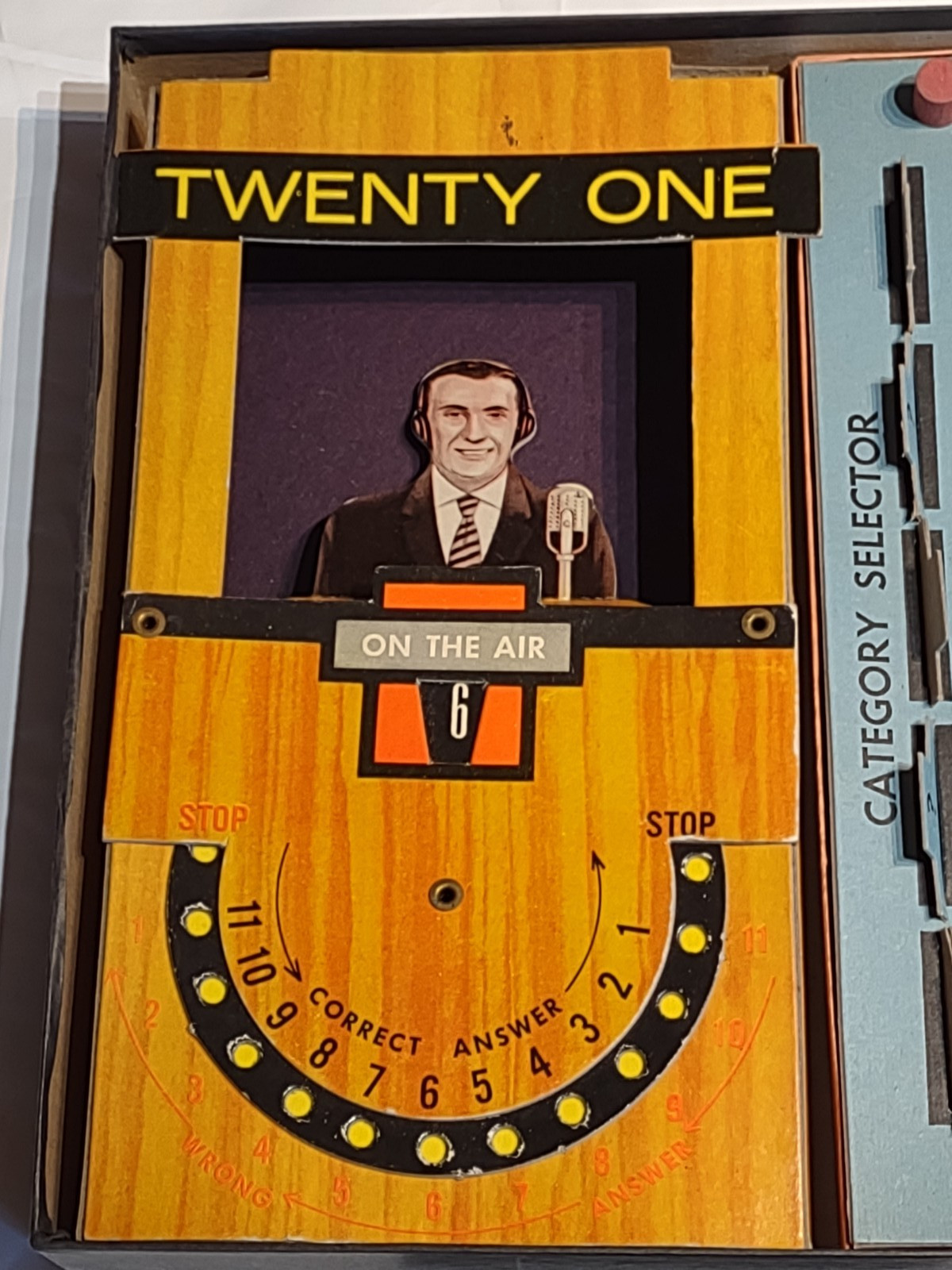 Vtg 1950s “Twenty One” TV Quiz Board Game-Lowell-Incomplete