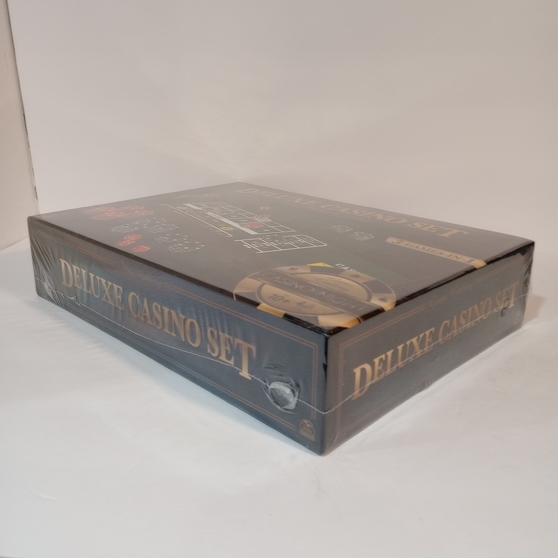 Game Gallery Deluxe Casino Set 3 Games In 1 Craps Blackjack Poker New Sealed