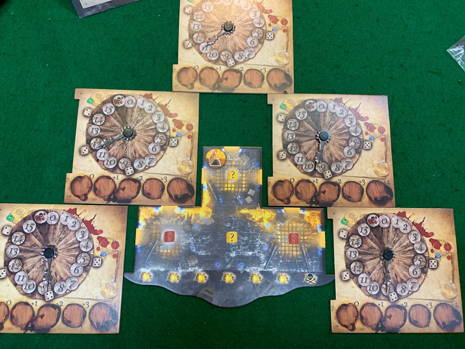 DEAD MEN TELL NO TALES 2016 Board game Complete!