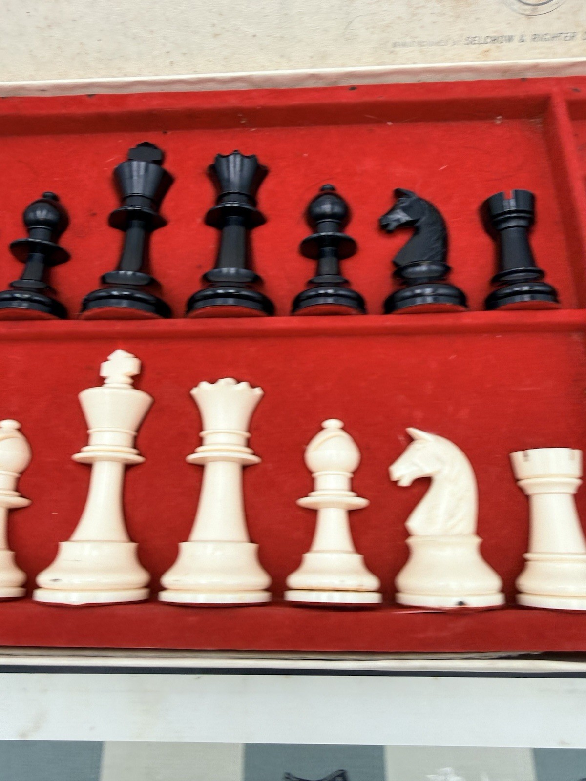 Vtg Deluxe Chess Set 1968 Selchow & Righter Complete In Box SelRight Felt Bottom