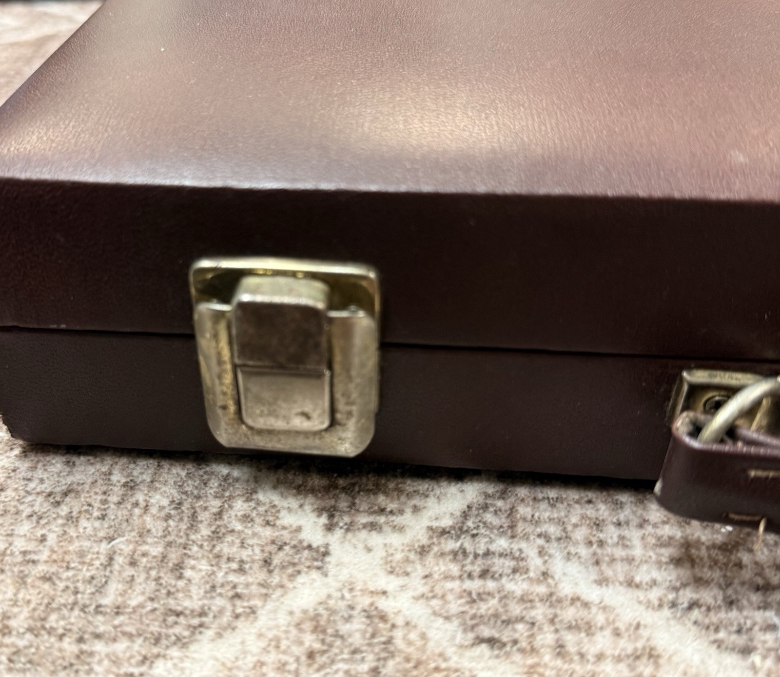 Vintage Backgammon Set Travel Case Leatherette Complete w Dice Cups 1950s 60s