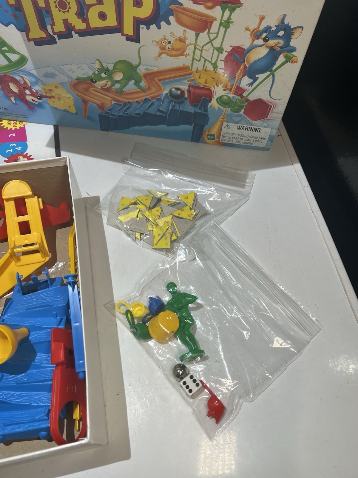 Milton Bradley Hasboro 2005 Mouse Trap Board Game #04657