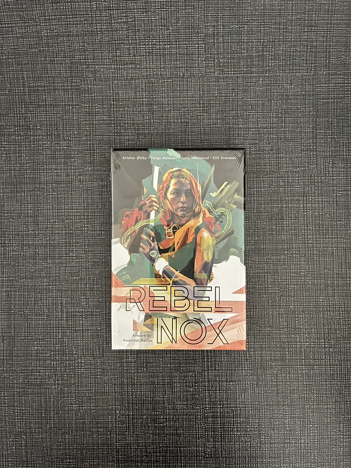 Rebel Box – A Team-Based Social Deduction Card Game For 4-6 Players