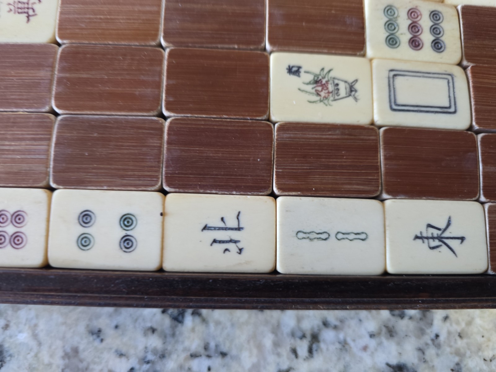 Vintage Chinese Mahjong Set with Wooded Case