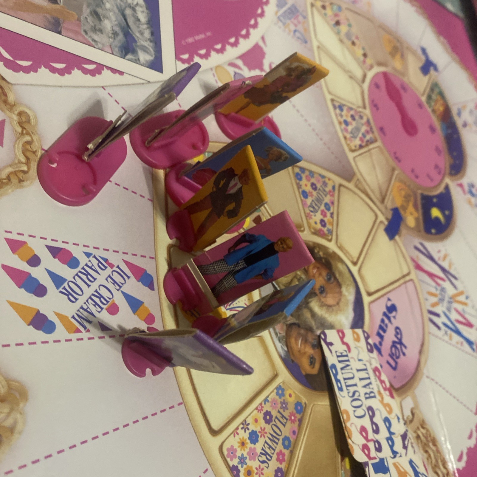 VINTAGE BOXED BARBIE DREAM DATE BOARD GAME 1992 GOLDEN MATTEL Has All Pieces