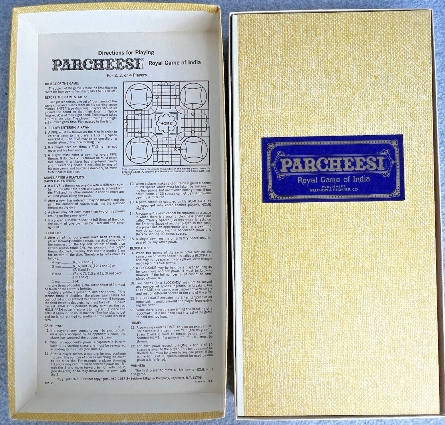 PARCHEESI Deluxe Edition 1975 Vintage Game Royal Game of India Complete Clean
