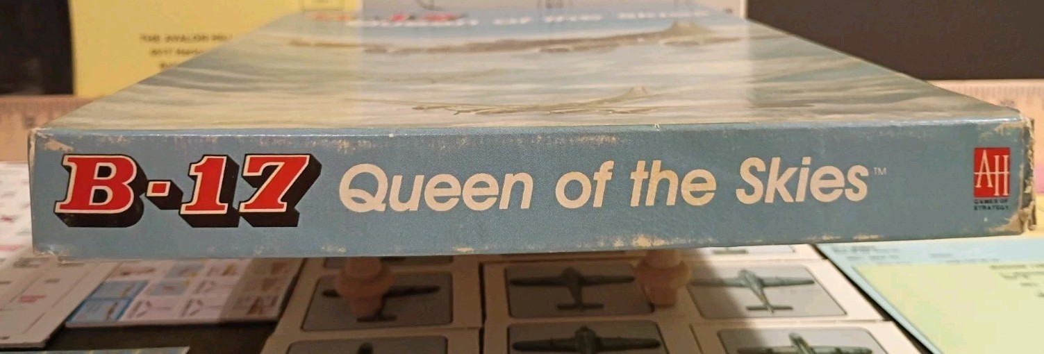The Avalon Hill Game Company B-17 Queen Of The Skies Parts Only Box