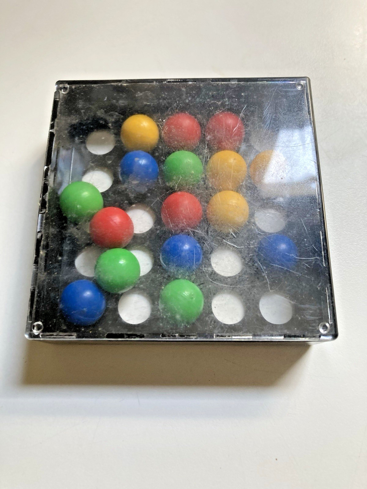Vintage ‘Tricky Fingers’ Motor Skills Brain Teaser Puzzle Game – Regev 1987