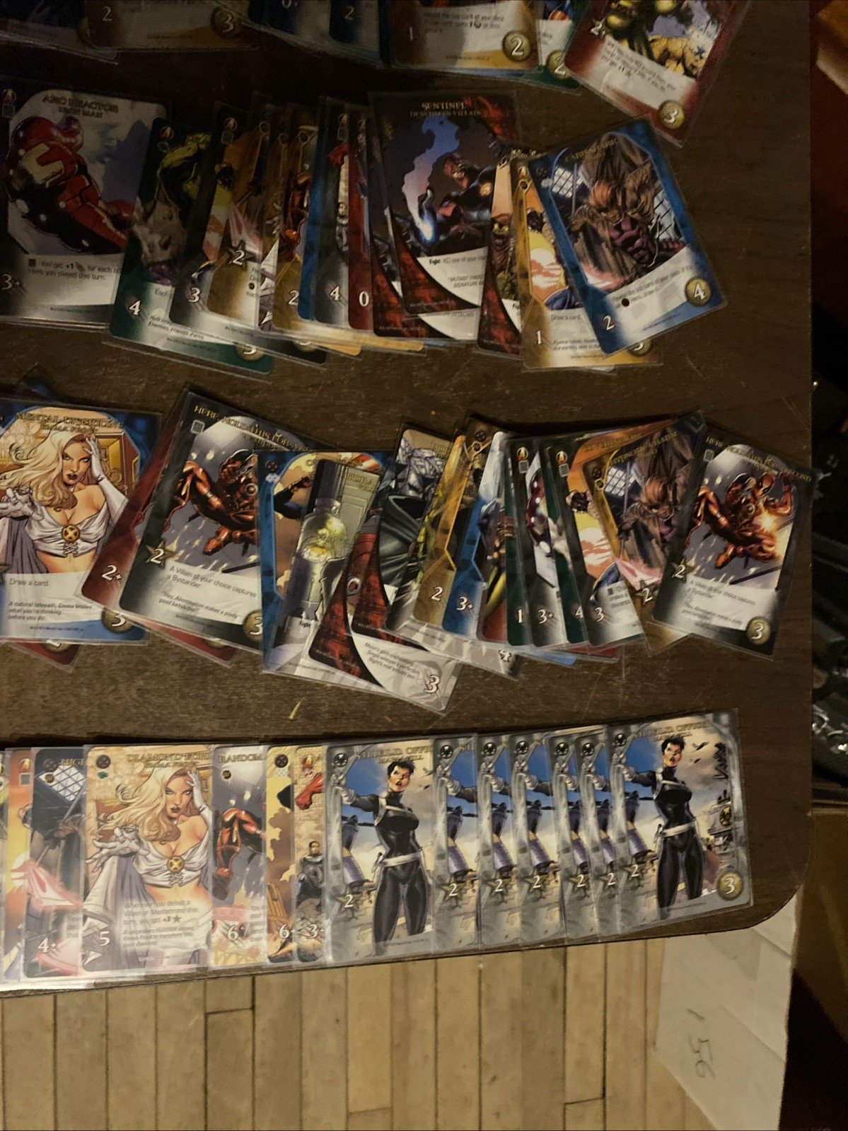 Lot of 500 Upper Deck Marvel Legendary Cards