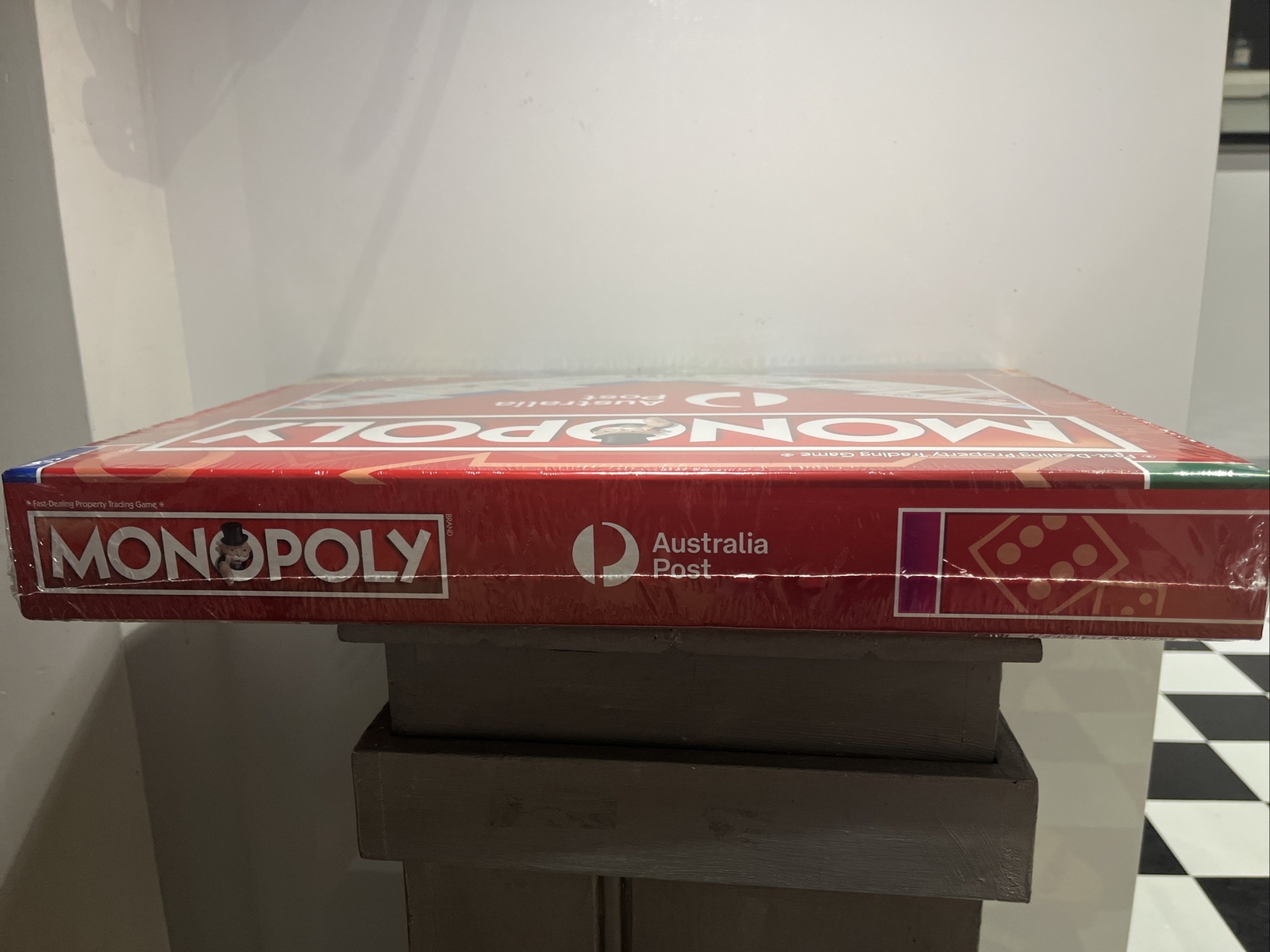 Monopoly Australia Post Fast Dealing Property Trading Game Age 8+ Brand New