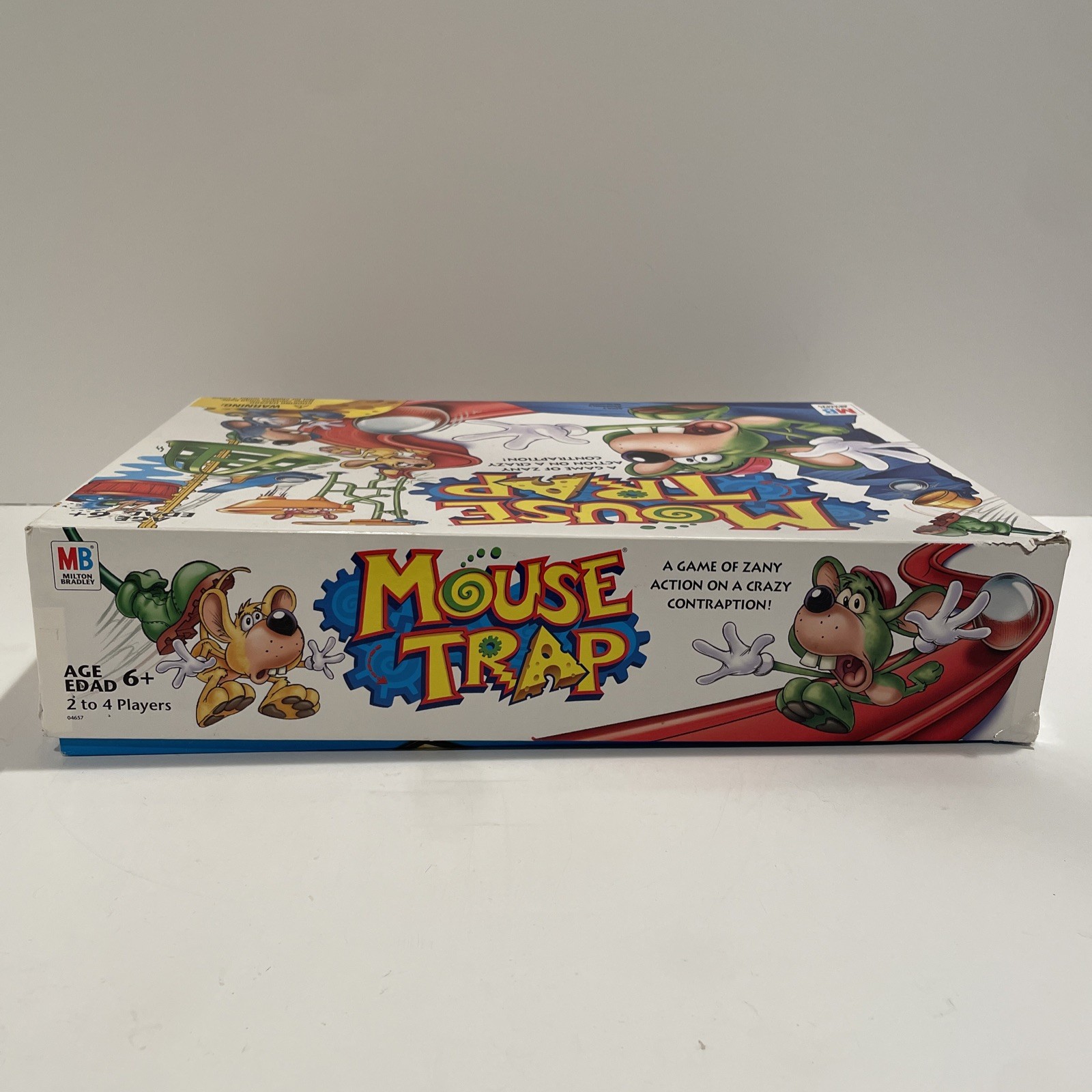 Y2K Mouse Trap COMPLETE Milton Bradley 2005 Classic Board Game Kids Family