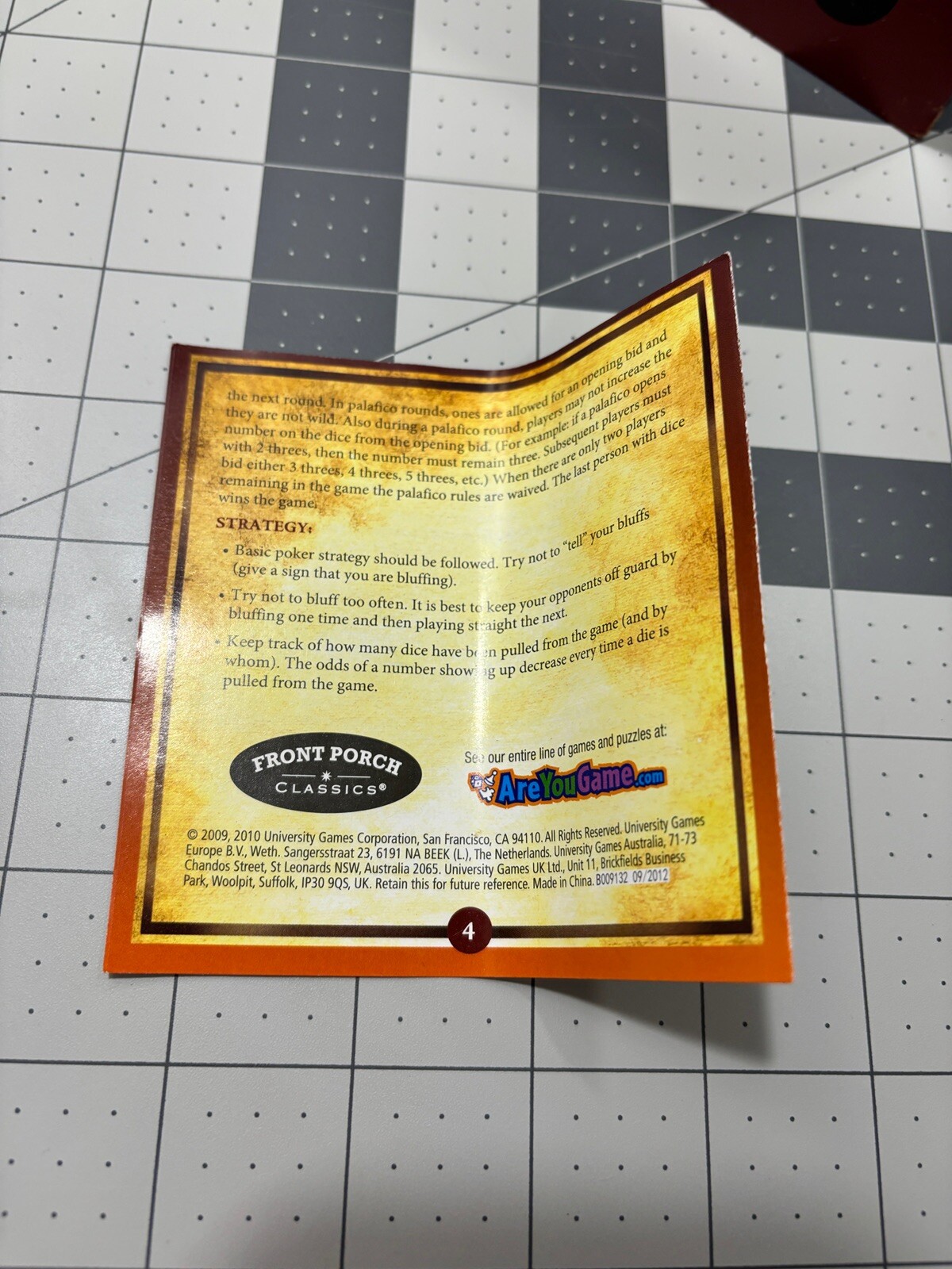 Red Wood Liars Dice Game Box Die Cube Storage Complete Front Porch Classics 2010