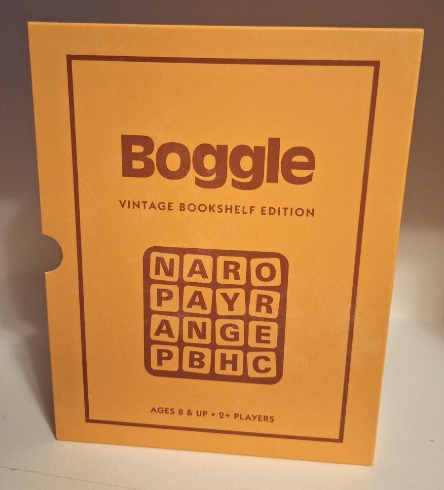 Boggle Vintage Bookshelf Edition Deluxe Linen Book Word Building Game New 1976
