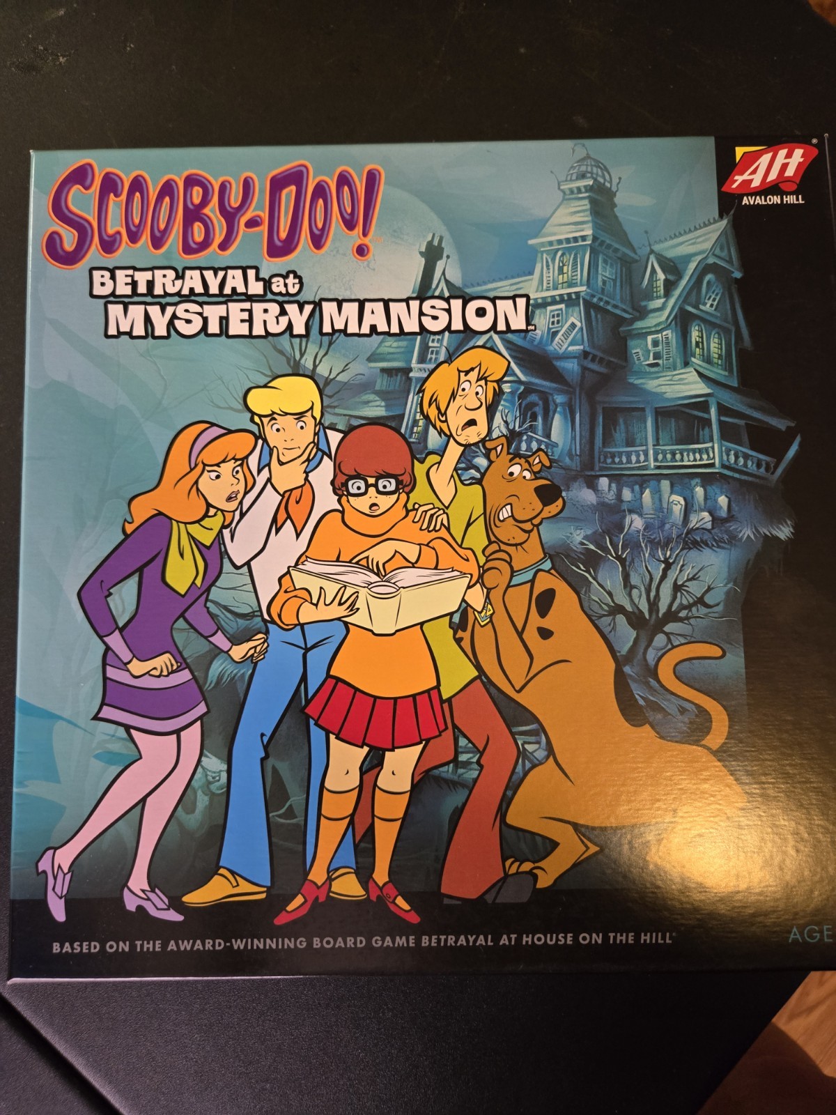 Scooby Doo! Betrayal at Mystery Mansion AVALON HILL Complete In Box
