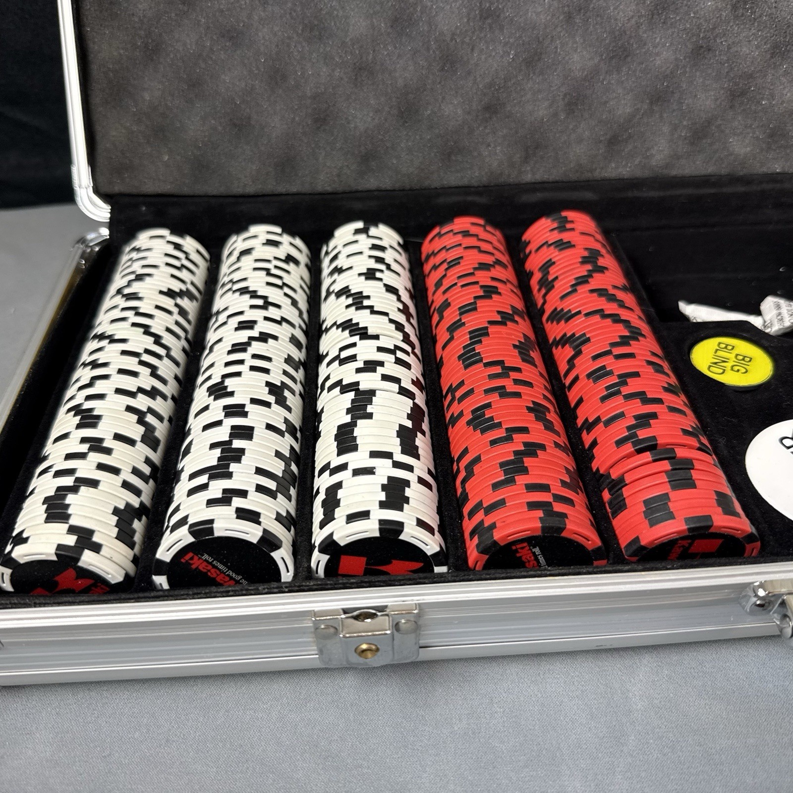 Limited-Edition OEM Kawasaki 500-Piece Clay Poker Chip Set in Aluminum Lock Case