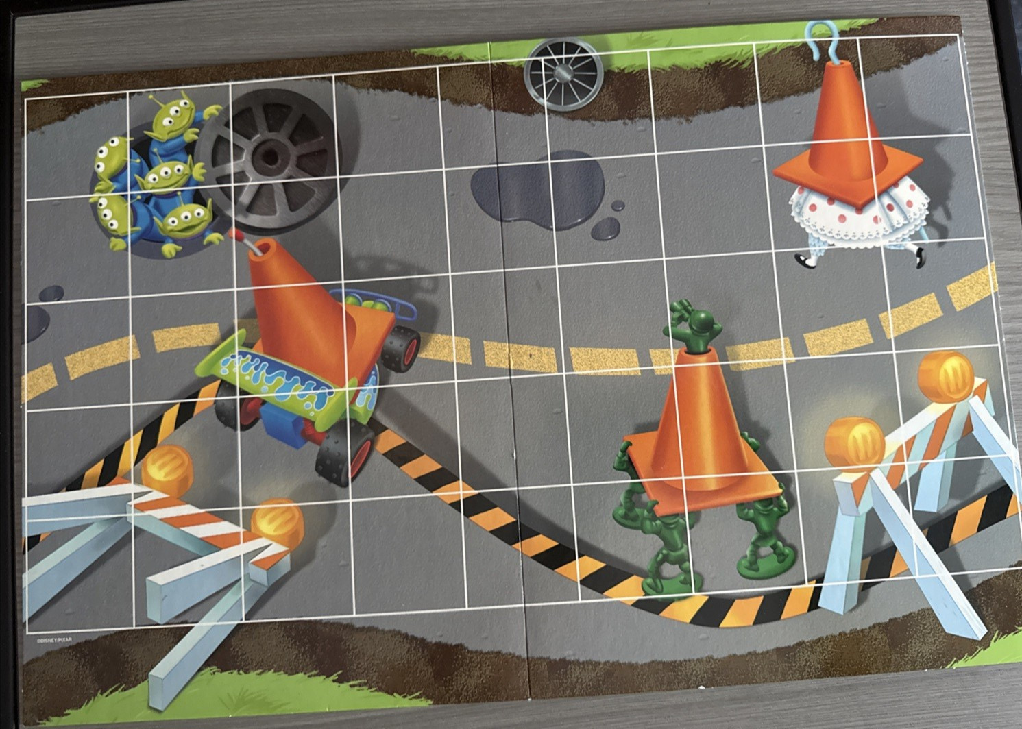 Toy Story 2 Cone Crossing Board Game 1999 Disney Pixar Complete GUC